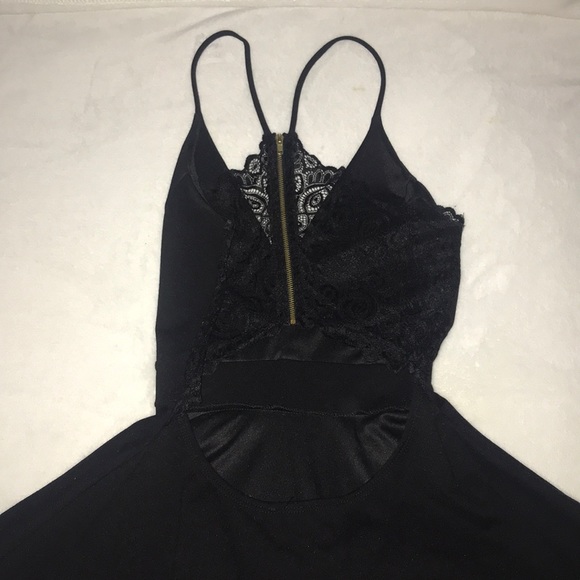 Akira layer black party dress size small - Picture 2 of 2